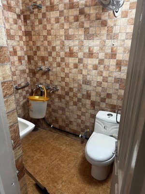 Bathroom in 3 BHK Builder Floor at Sector 37 – for Rent