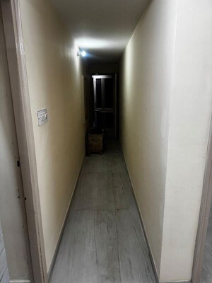 Building Lobby in 3 BHK Builder Floor at Sector 37 – for Rent