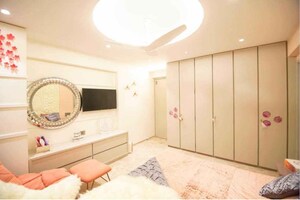 Bathroom in 5 BHK Apartment at Paradigm Nivan, Khar West – for Rent