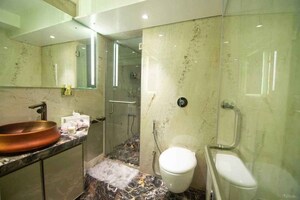 Bathroom in 5 BHK Apartment at Paradigm Nivan, Khar West – for Rent