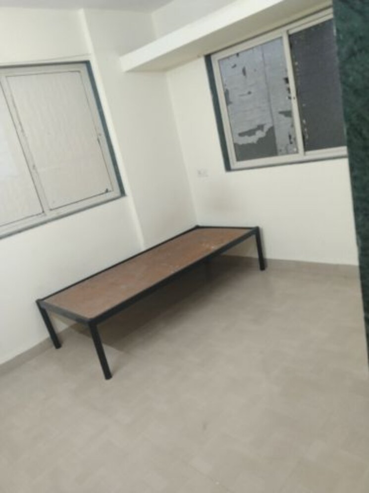 Room, nisarg-chs 1 Bedroom 650 Sq.Ft. Apartment In Gokhalenagar Pune 9922492