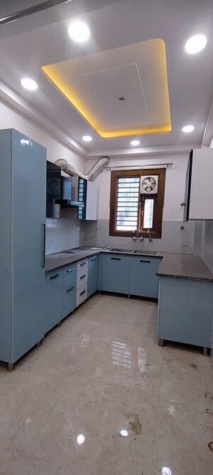 Kitchen in 3 BHK Builder Floor at Puri Kohinoor, Sector 89 – for Rent