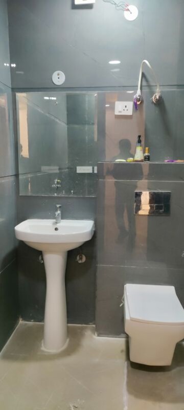 Kitchen in 3 BHK Builder Floor at Puri Kohinoor, Sector 89 – for Rent