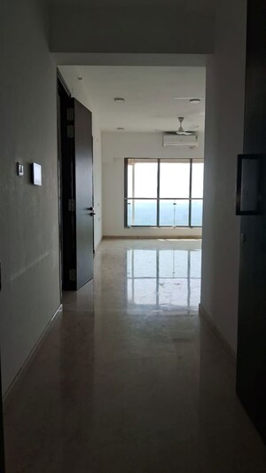 Room in 3 BHK Apartment at Celestia Spaces, Parel – for Rent