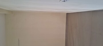 Room in 2 BHK Apartment at Signature Global Proxima, Sector 89 – for Rent