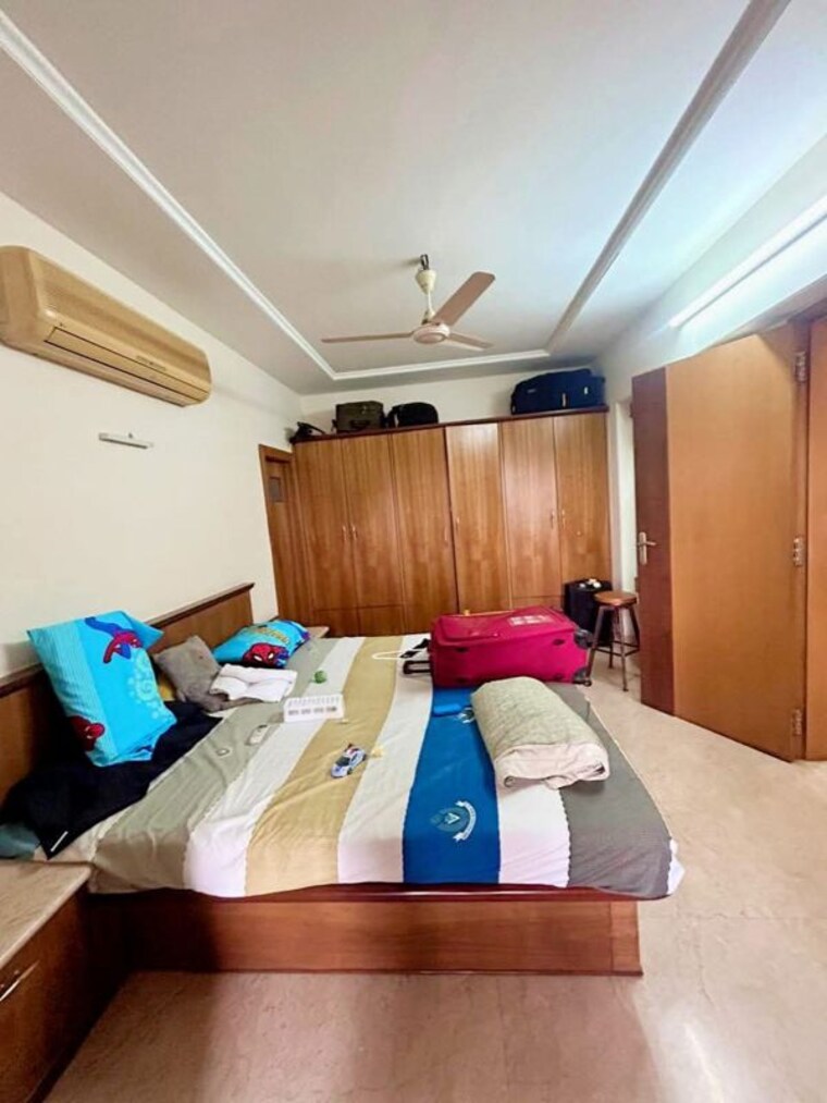 undefined, bandra west 2 Bedroom 750 Sq.Ft. Apartment In Bandra West Mumbai 9922537