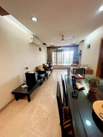 2 BHK Apartment For Rent in Bandra West