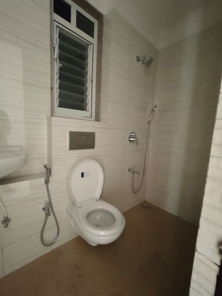 Bathroom, hubtown-rising-city 3 Bedroom 1000 Sq.Ft. Apartment In Ghatkopar East Mumbai 9922539