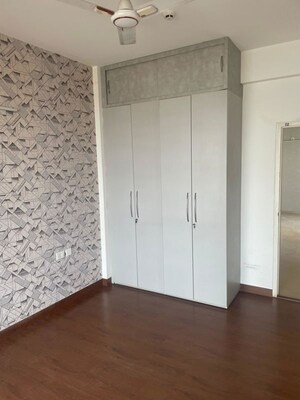 Room in 3 BHK Apartment at Mapsko Mount Ville, Sector 79 – for Sale