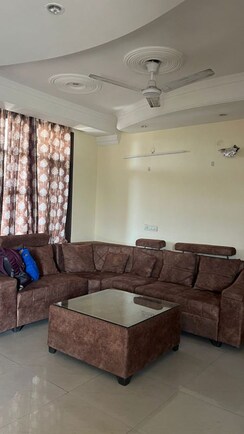 2 BHK + Pooja Room Apartment For Rent in Surya Towers Zirakpur