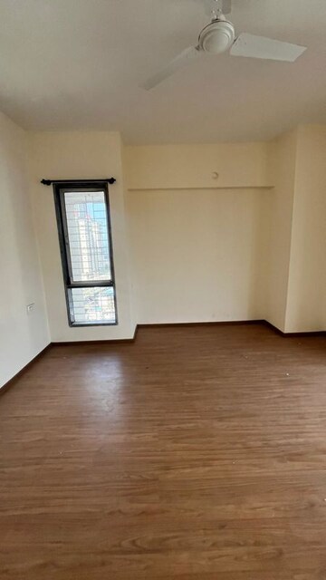 Room in 1 BHK Apartment at Sagar Residency Thane, Kasarvadavali – for Sale