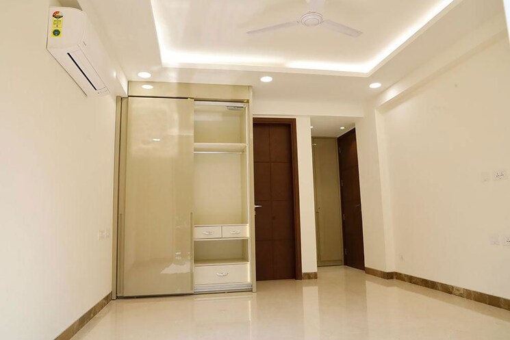 Bedroom, sarvapriya vihar 3 Bedroom 1500 Sq.Ft. Builder Floor In Sarvapriya Vihar Delhi 9922581