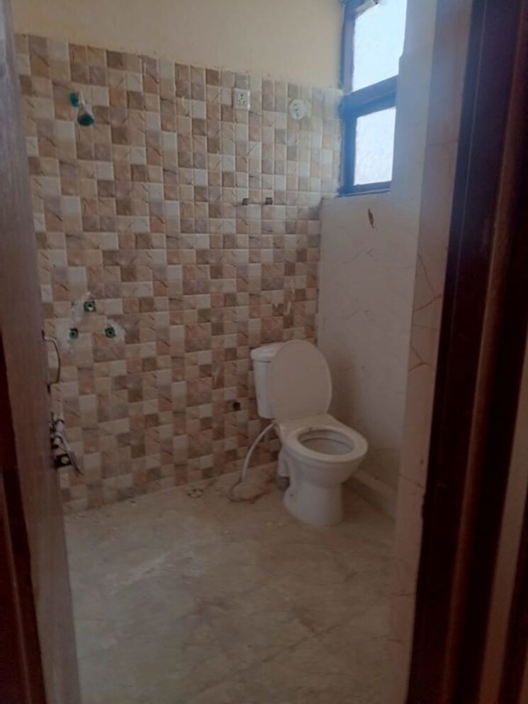 Bathroom, adore-happy-homes-pride 3 Bedroom 646 Sq.Ft. Apartment In Sector 75 Faridabad 9922591