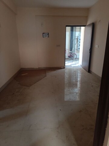 Room in 3 BHK Apartment at Adore Happy Homes Pride, Sector 75 – for Sale