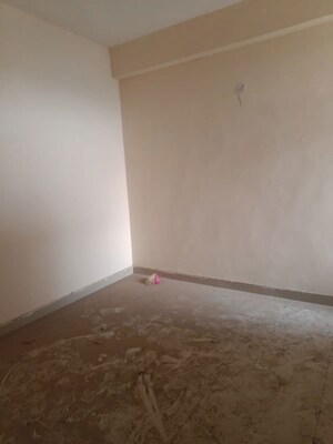 Room in 3 BHK Apartment at Adore Happy Homes Pride, Sector 75 – for Sale