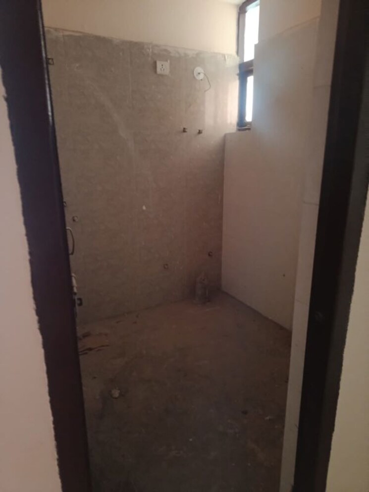 Bathroom, adore-happy-homes-pride 3 Bedroom 646 Sq.Ft. Apartment In Sector 75 Faridabad 9922591