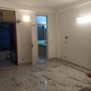 Room in 3 BHK Builder Floor at Saket – for Rent