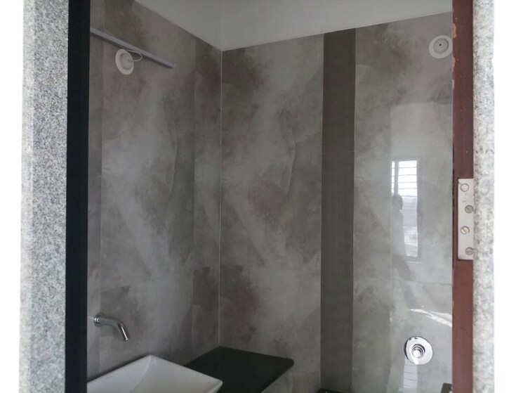 Bathroom, micl-aaradhya-one-earth 3 Bedroom 1100 Sq.Ft. Apartment In Ghatkopar East Mumbai 9922607