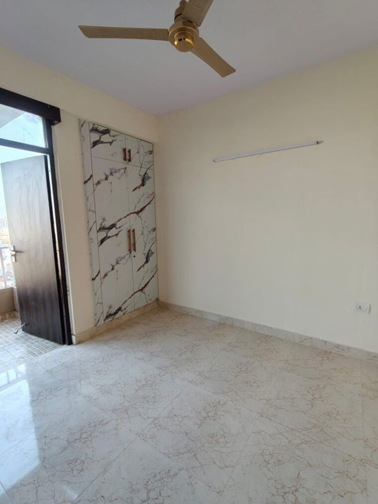 Room, parklands 3 Bedroom 2199 Sq.Ft. Builder Floor In Sector 85 Faridabad 9922626