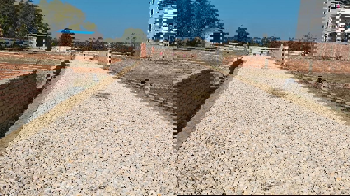 Plot For Sale in Mohanlalganj