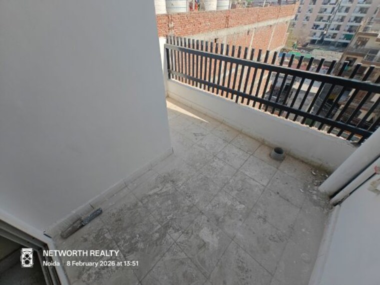 Balcony, sunshine-apartments-sector-73 1 Bedroom 620 Sq.Ft. Builder Floor In Sector 73 Noida 9922629