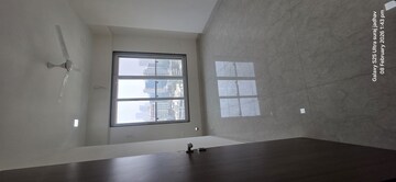 Room in 2 BHK Apartment at Triumph Swastik, Malad West – for Sale