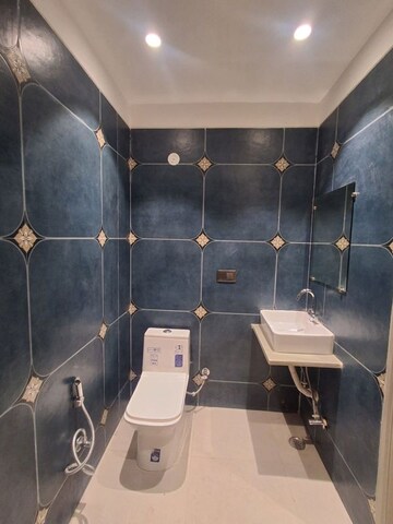 Team Area in 1 RK Builder Floor at DLF City Phase III, Sector 24 – for Rent