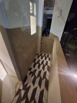 Team Area in 1 RK Builder Floor at DLF City Phase III, Sector 24 – for Rent