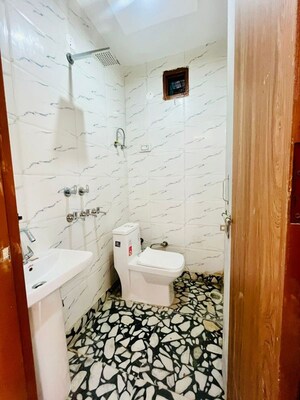 Bathroom in 2 BHK Builder Floor at Dwarka Mor – for Rent