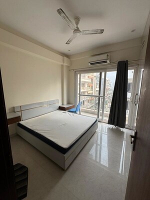 Bathroom in 1 RK Builder Floor at DLF City Phase III, Sector 24 – for Rent