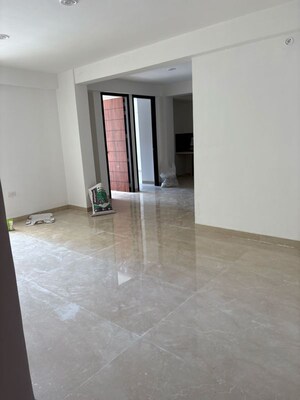 Room in 2.5 BHK Apartment at Ratan Galaxy, Lalbagh – for Sale