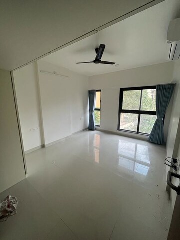 Room in 2.5 BHK Apartment at Amardeep Apartment Chembur, Chembur – for Rent