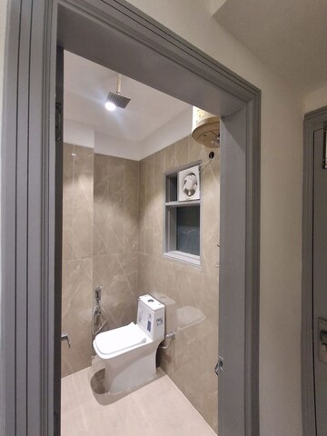 Bathroom in 1 RK Builder Floor at DLF City Phase III, Sector 24 – for Rent