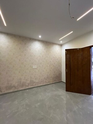 Room in 4 BHK Independent House at Sunny Enclave – for Sale