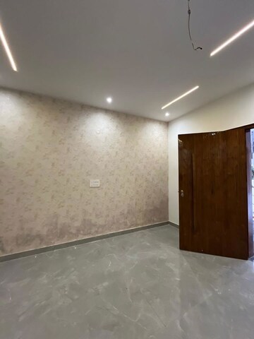 Room in 4 BHK Independent House at Sunny Enclave – for Sale