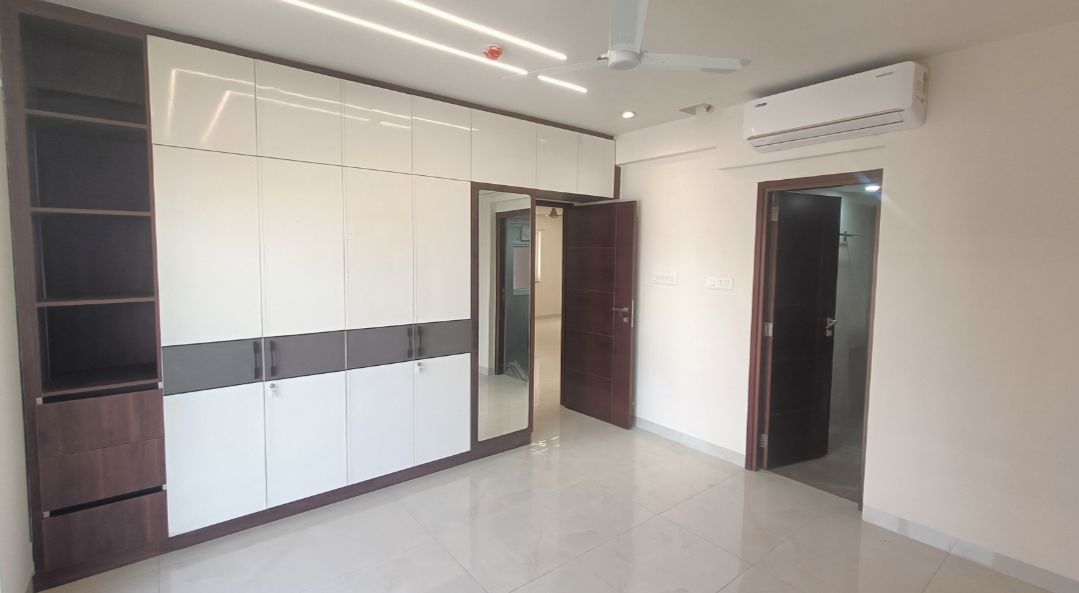 3 BHK + Pooja Room Apartment For Rent in Poulomi Avante