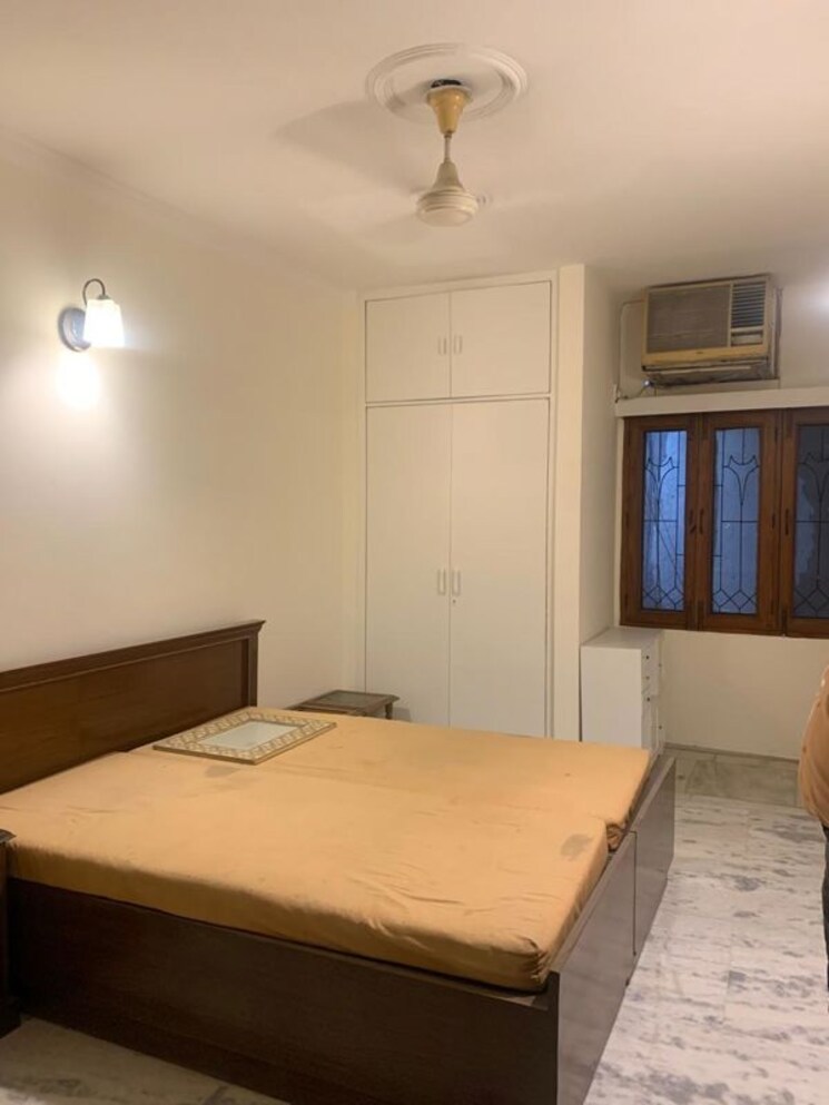 Bedroom, chittaranjan park 2 Bedroom 1200 Sq.Ft. Builder Floor In Chittaranjan Park Delhi 9922709