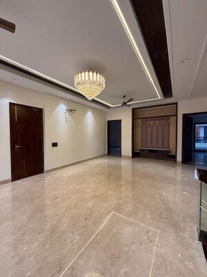 Hall in 6 BHK Villa at Sector 79 – for Sale