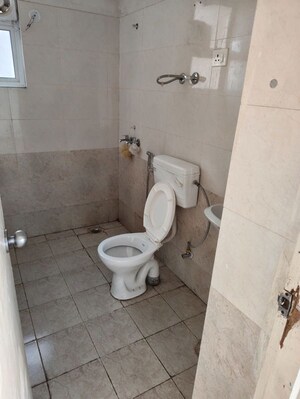 1.5 BHK Apartment For Rent in Shree Vardhman Green Court, Sector 90