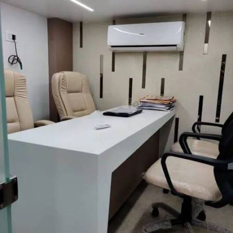 Team Area, dhanashree-heights Commercial Office Space 1000 Sq.Ft. In Jeevan Nagar Mumbai 9922732