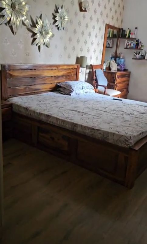 3 BHK + Servant Room Apartment For Rent in Emaar Palm Gardens