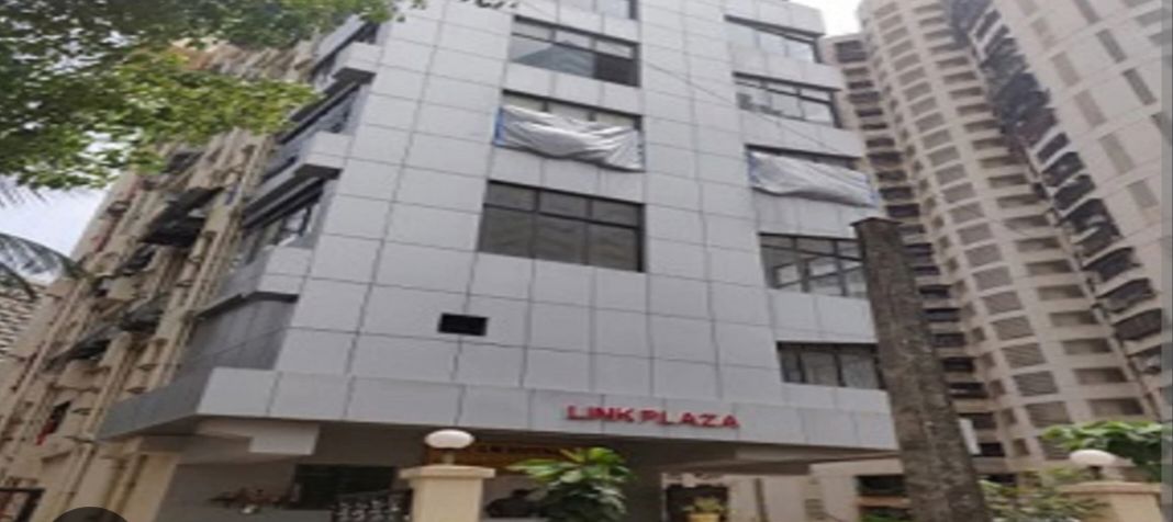Office Space For Rent in Link Plaza
