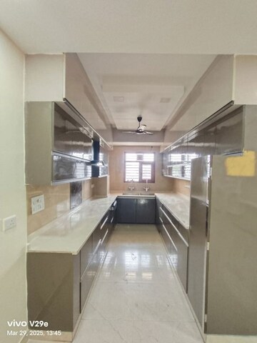 Kitchen in 3 BHK Builder Floor at Sector 57 – for Rent