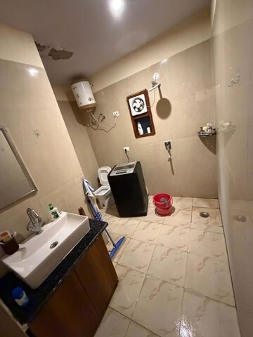 Team Area in 1 RK Builder Floor at DLF City Phase III, Sector 24 – for Rent