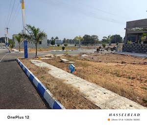 Master Bedroom in 2 BHK Independent House at Kelamangalam rd – for Sale