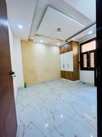 Bedroom in 2 BHK Builder Floor at Mansa Ram Park – for Rent