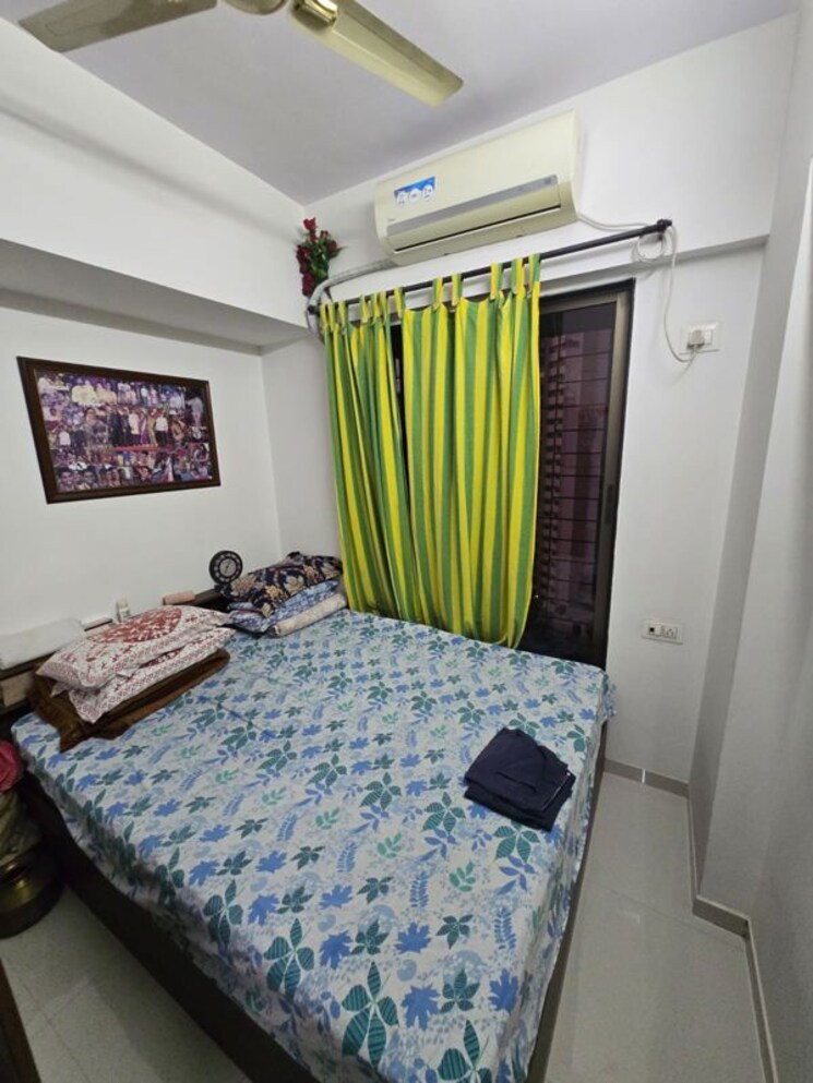 Bedroom, kalpataru-immensa 1 Bedroom 450 Sq.Ft. Apartment In Kolshet Road Thane 9922804