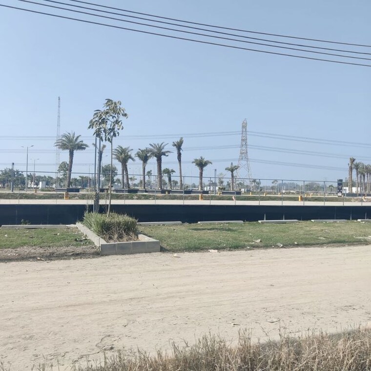 undefined, sector 113 Commercial Land 700 Sq.Yd. In Sector 113 Gurgaon 9922843