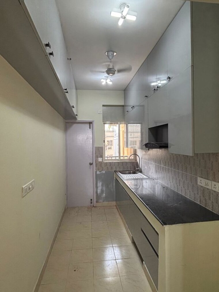 Kitchen, sare-petioles 3 Bedroom 1530 Sq.Ft. Apartment In Sector 92 Gurgaon 9750443