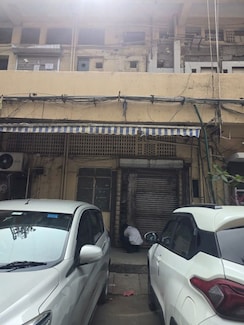 Showroom For Rent in Laxmi Industrial Estate